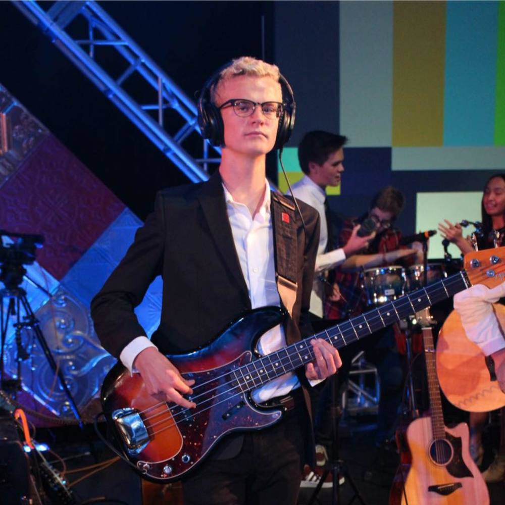 Meet your Posher, Logan